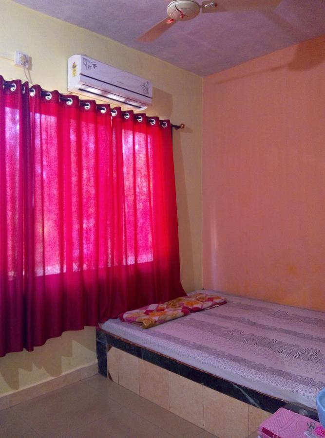 Om Shree Bed And Breakfast Harihareshwar Phòng bức ảnh