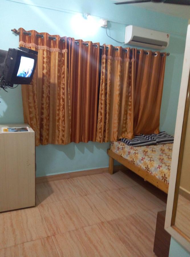 Om Shree Bed And Breakfast Harihareshwar Phòng bức ảnh